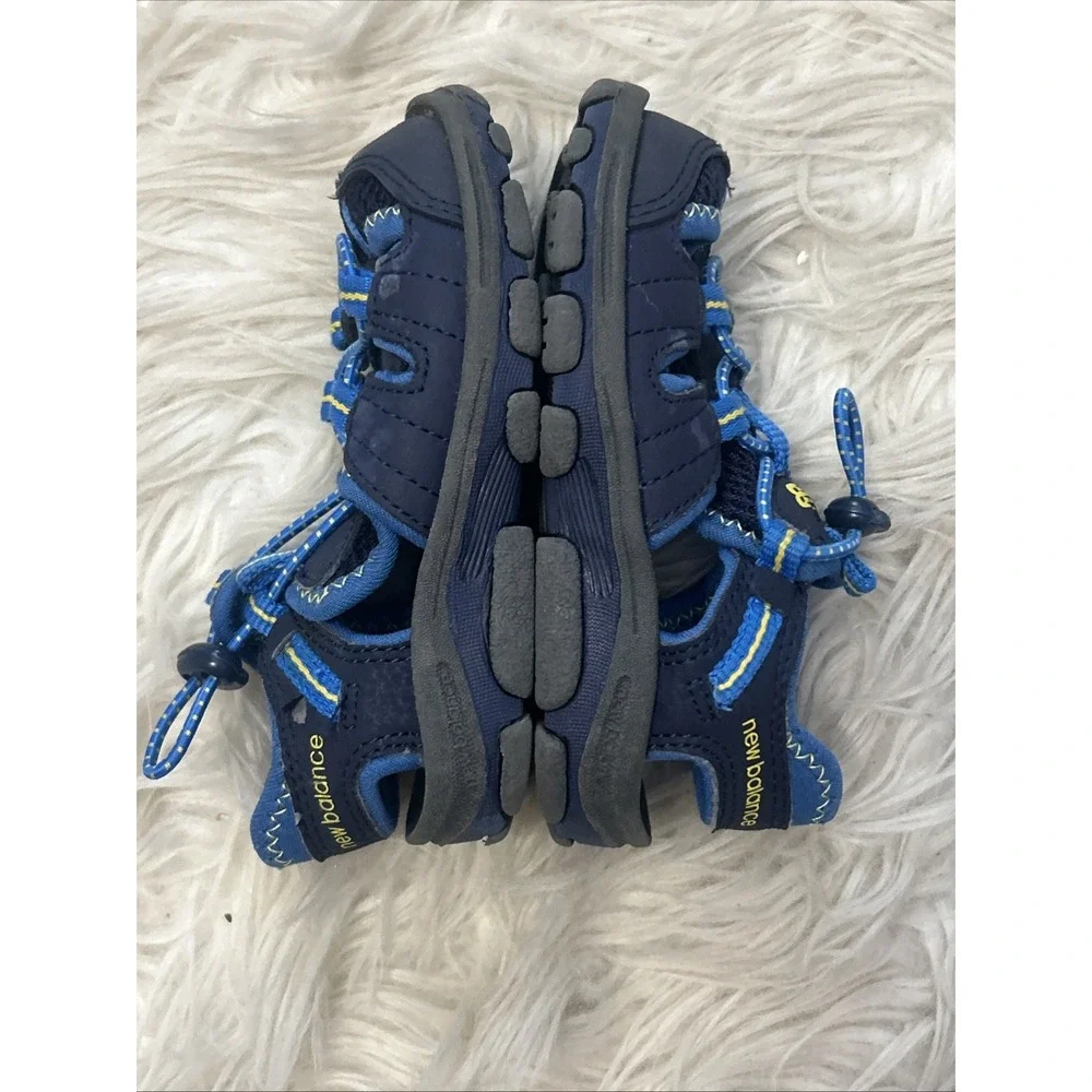 New Balance Toddler Shoes Size 7.5‎ Water Hiking Outdoor Blue Pull On Unisex EUC